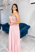 Robe de soirée rose longue Rosalie avec bustier fleuri brodé et jupe fluide – IC Dress