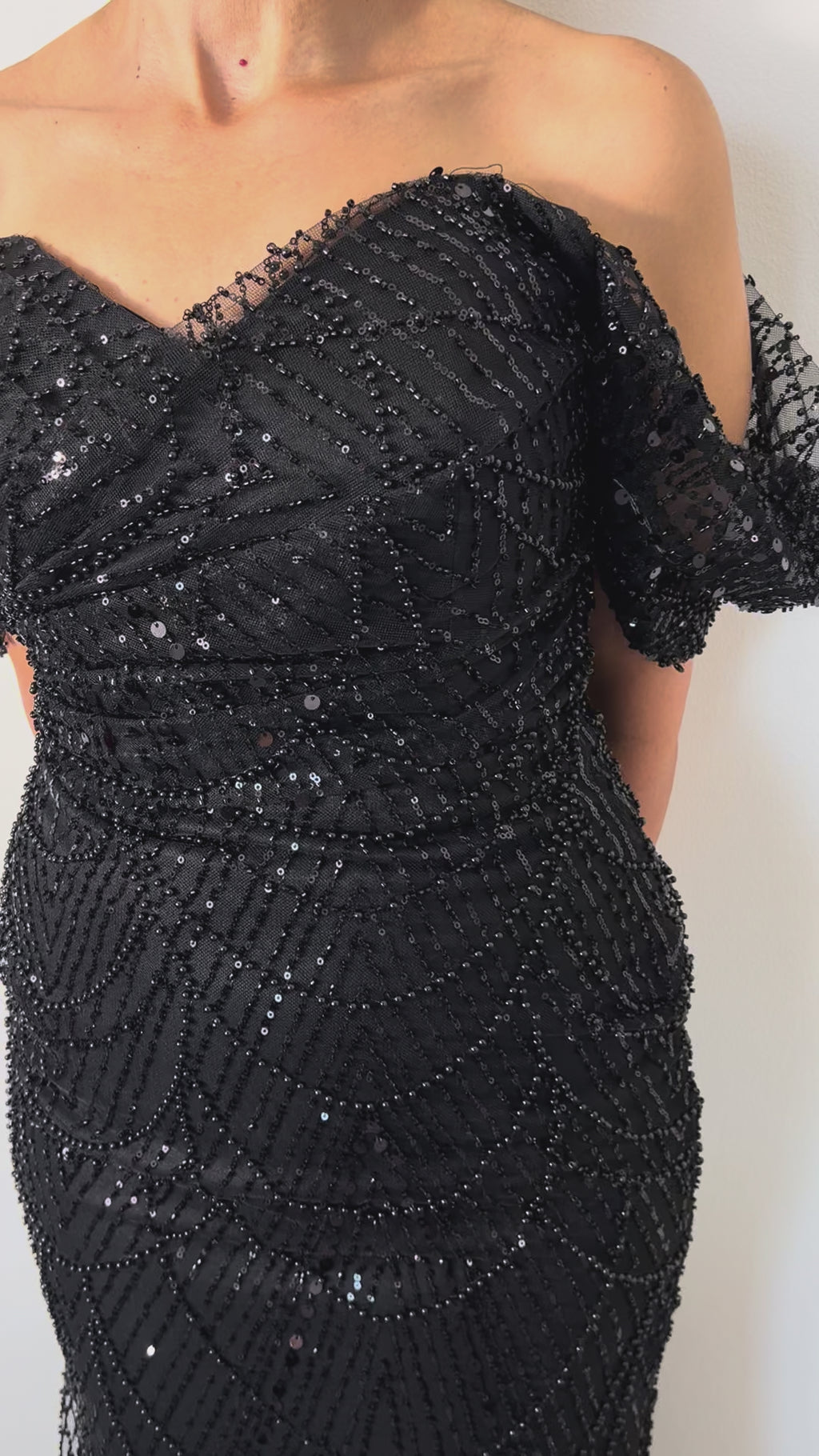 Robe Aline – Robe de soirée noire à sequins