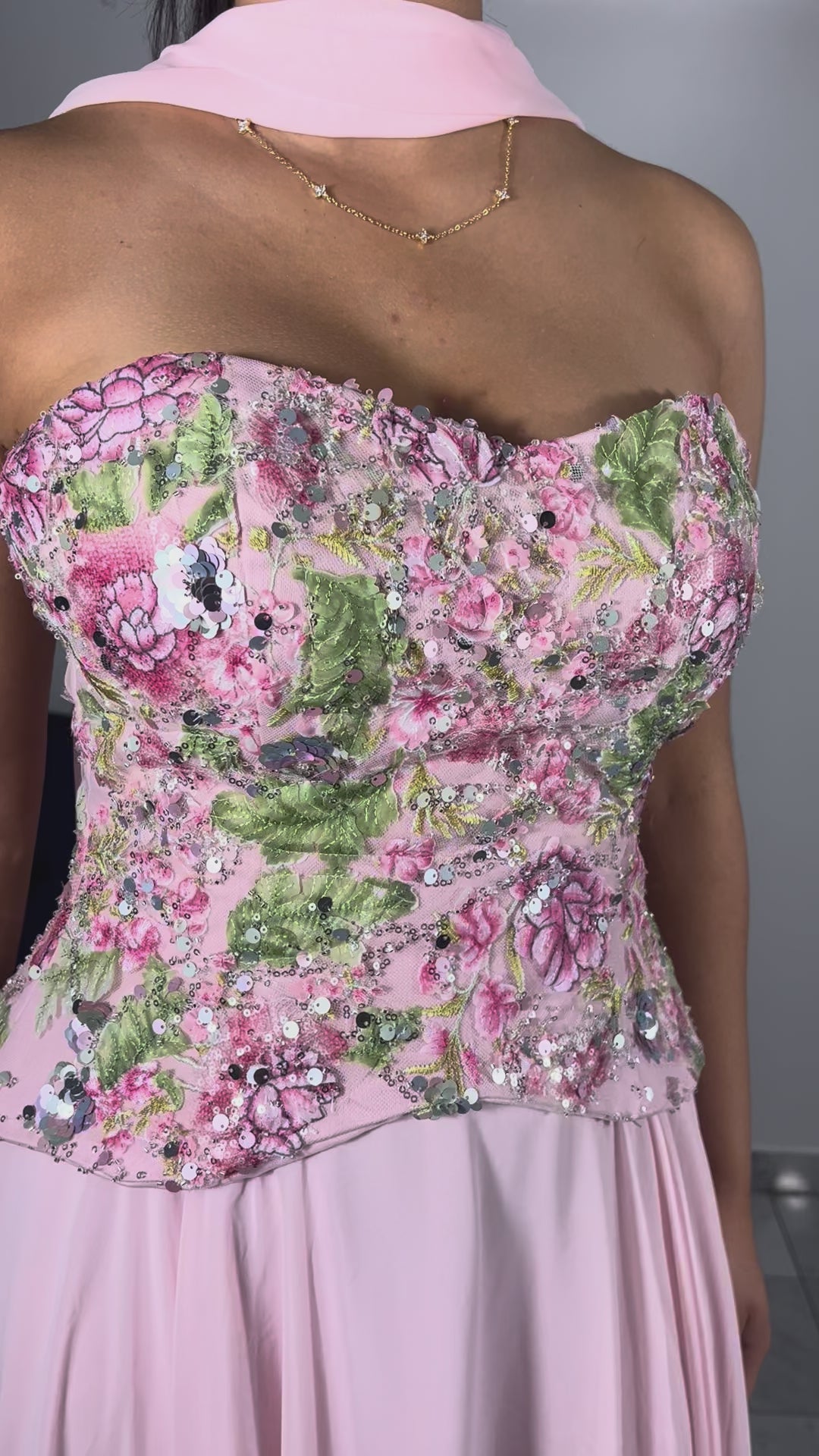 Robe Rosalie – Robe de soirée rose longue bustier fleuri